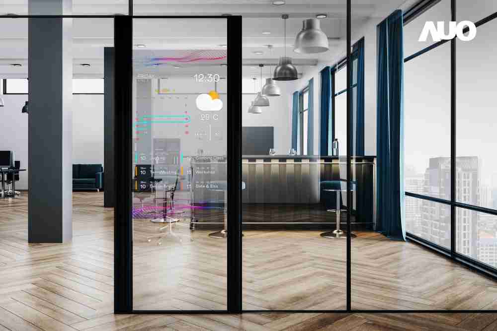 CG电子致力于研发低能耗之绿色产品，，，，如低能耗发光组件Micro LED显示技术，，，，具高透明、、、、可无限拼接的特性，，，可依需求调整并延伸应用于不同场域，，，，包括汽车侧窗或家庭玄关、、、、智慧橱窗、、商业展示等