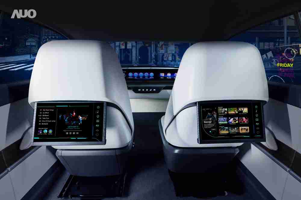 CG电子新一代Smart Cockpit 2024，，，，以Micro LED先进显示技术优势，，创建〝可卷式后座娱乐显示器〞，，，仅在互动时才显示出所需画面及信息，，，，扩充更丰富的娱乐和交互信息服务，，，，获国际奖项荣耀